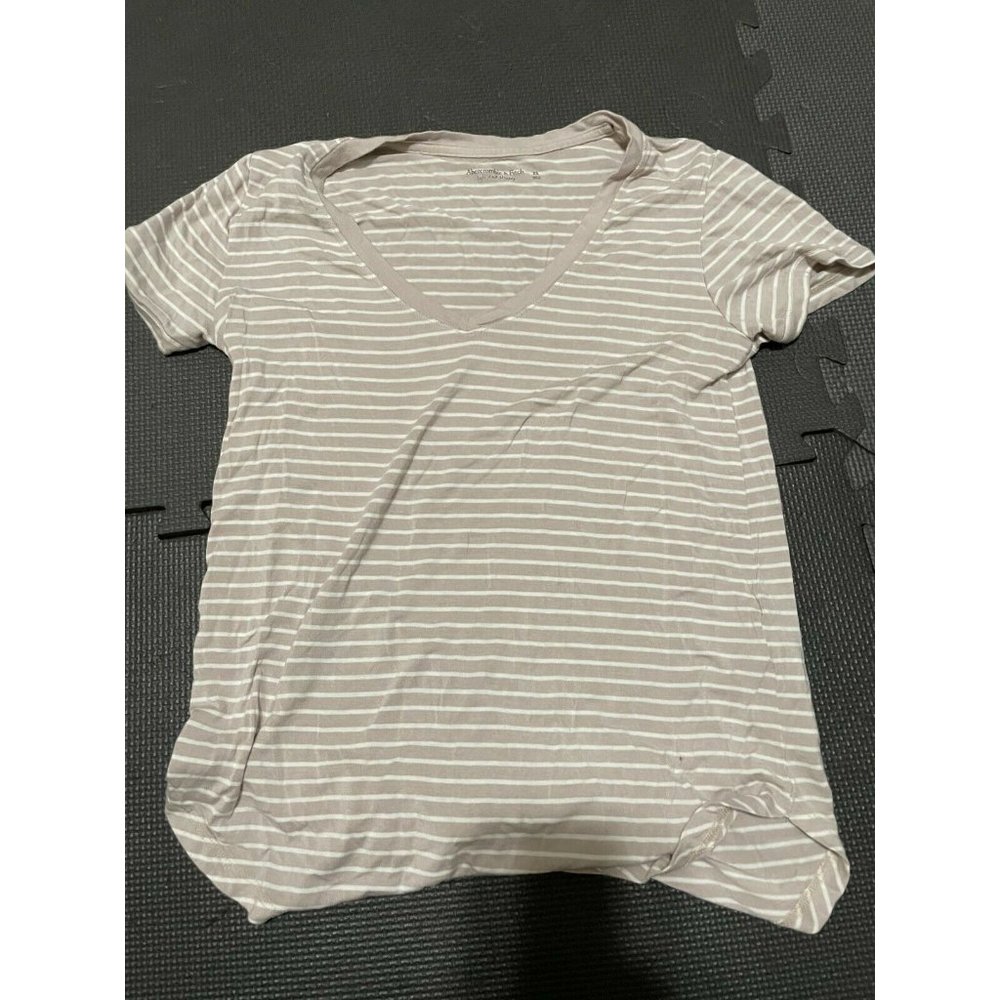 Abercrombie & Fitch Soft & Drapey Tan Striped V-Neck Tee Women’s Size XS
